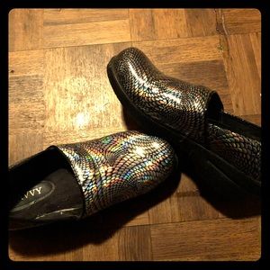 Size 10 nursing clogs